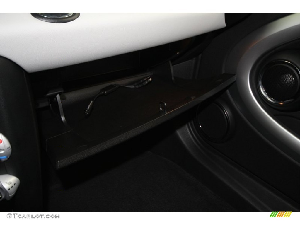 2010 Cooper S Camden 50th Anniversary Hardtop - White Silver Metallic / Punch Carbon Black Leather photo #16