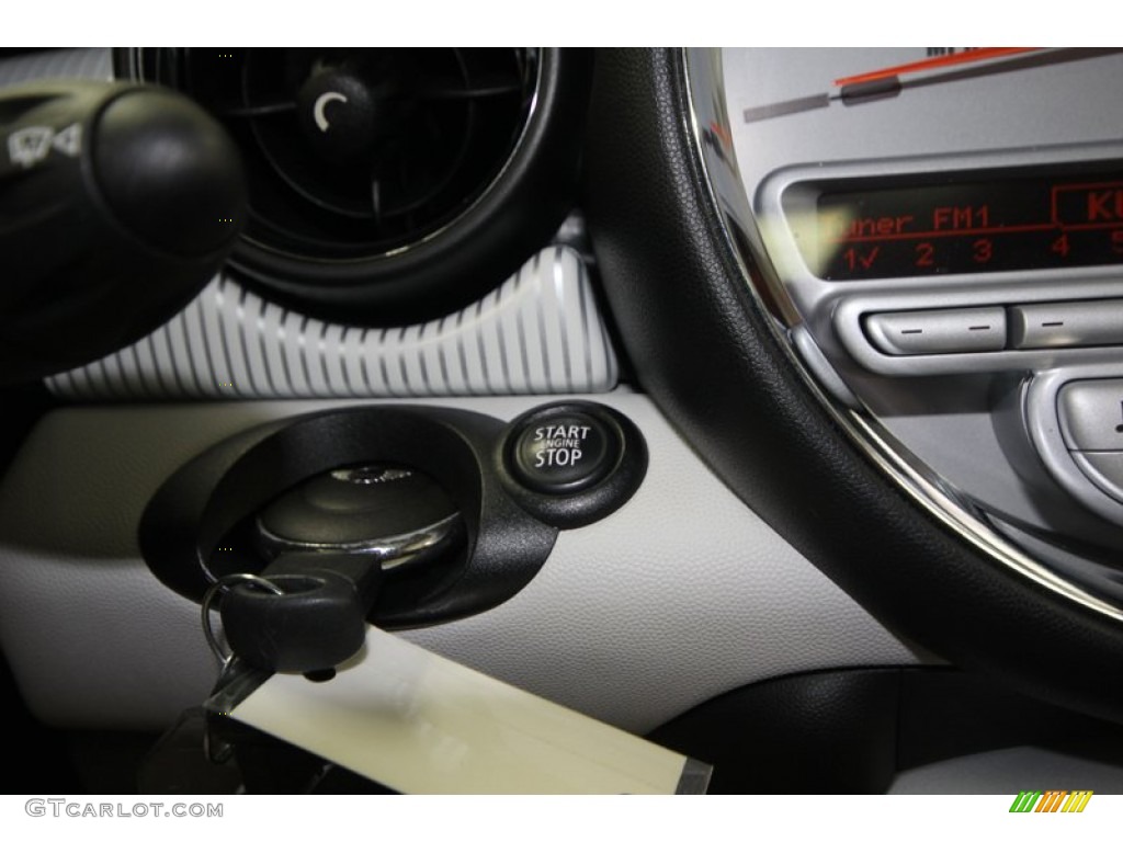 2010 Cooper S Camden 50th Anniversary Hardtop - White Silver Metallic / Punch Carbon Black Leather photo #24