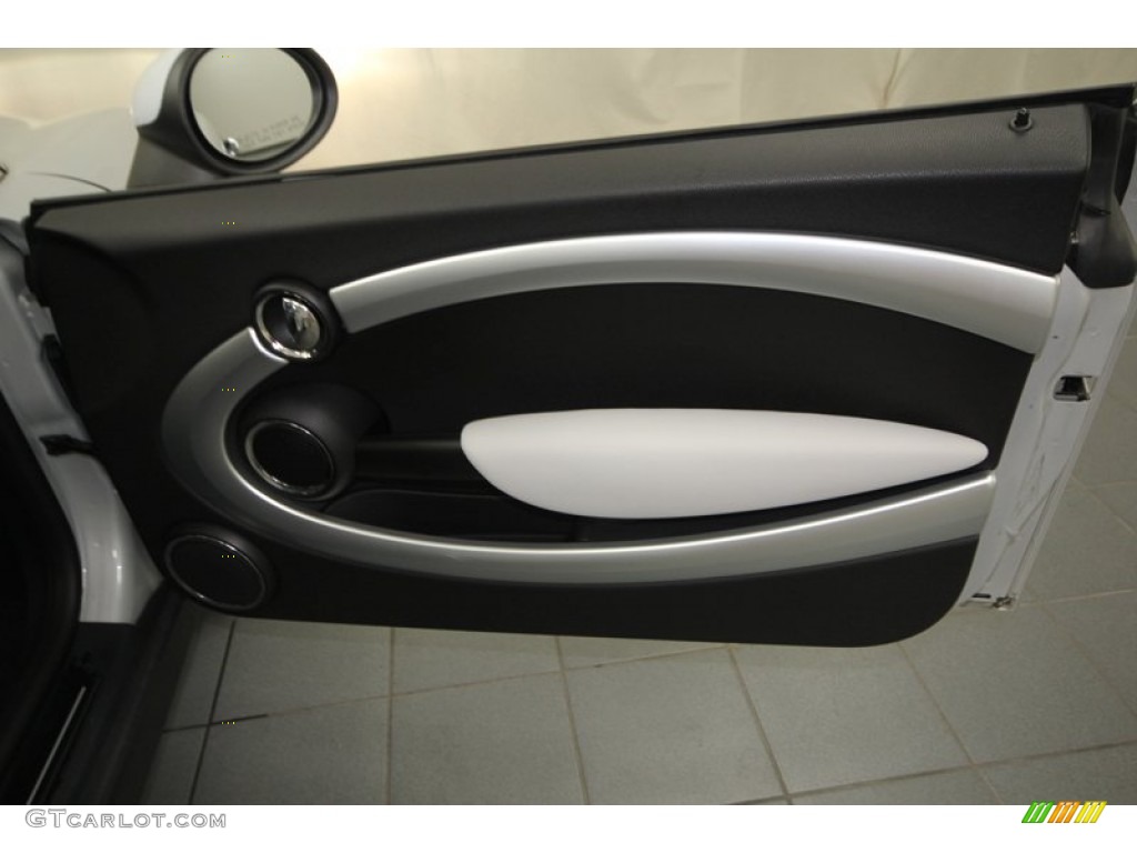2010 Cooper S Camden 50th Anniversary Hardtop - White Silver Metallic / Punch Carbon Black Leather photo #33