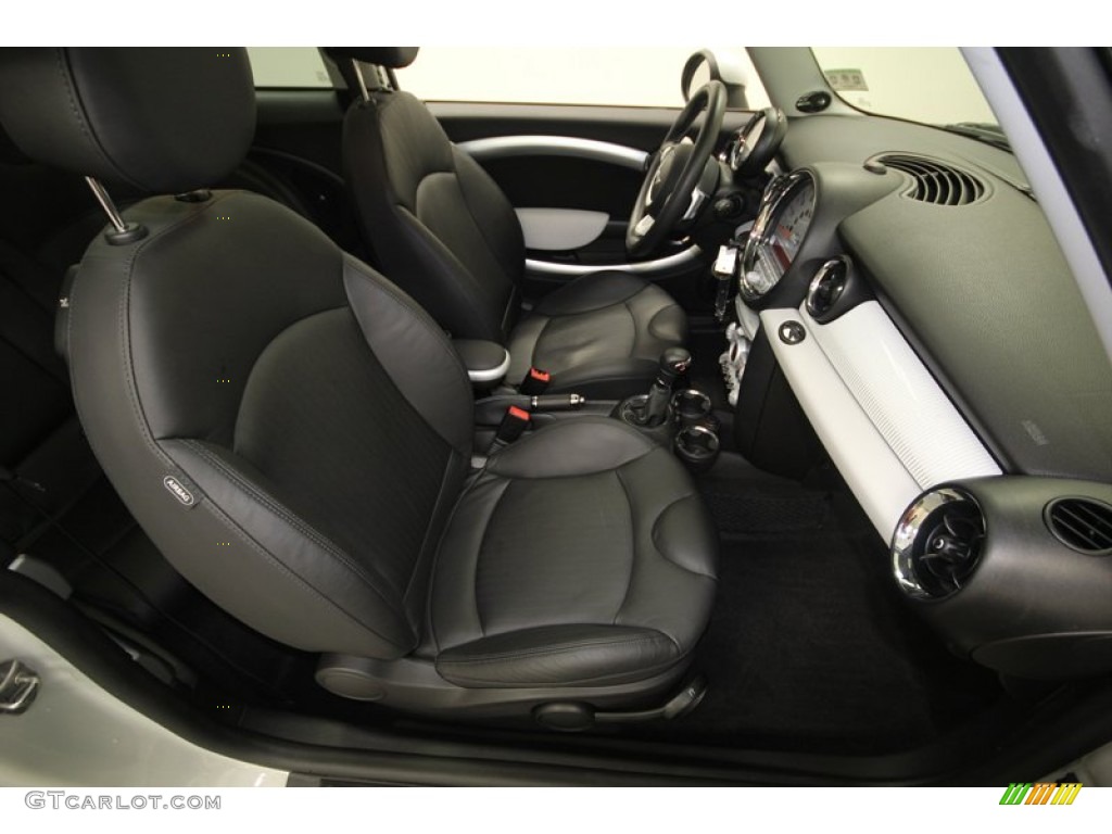 2010 Cooper S Camden 50th Anniversary Hardtop - White Silver Metallic / Punch Carbon Black Leather photo #34