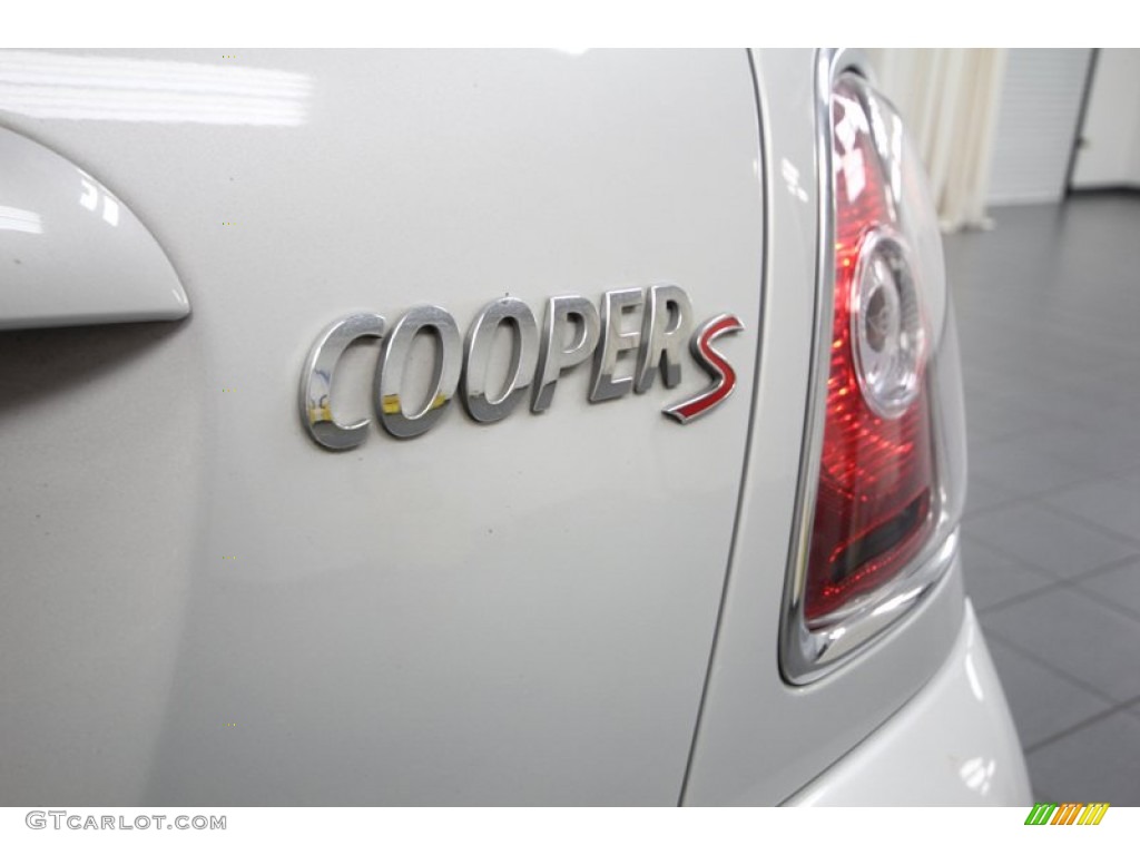 2010 Mini Cooper S Camden 50th Anniversary Hardtop Marks and Logos Photo #74427097