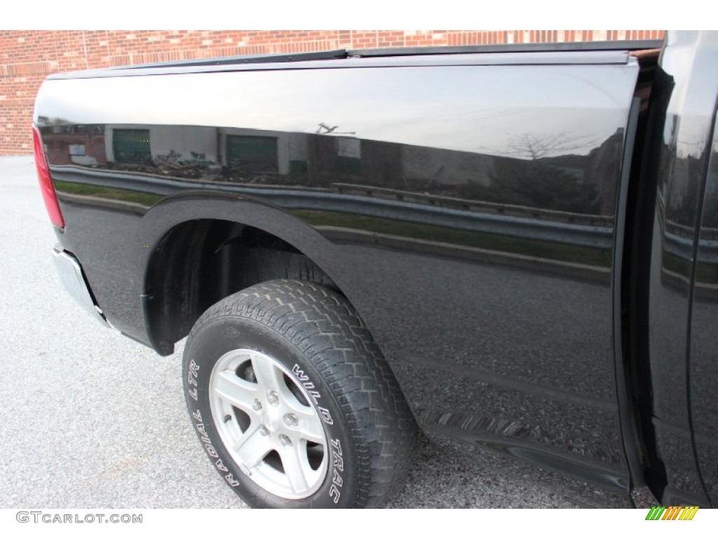 2011 Ram 1500 Big Horn Quad Cab 4x4 - Brilliant Black Crystal Pearl / Dark Slate Gray/Medium Graystone photo #39
