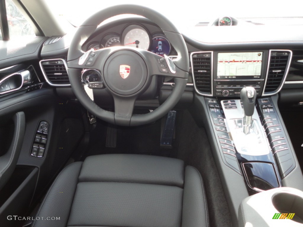 2013 Porsche Panamera Hybrid S Dashboard Photos