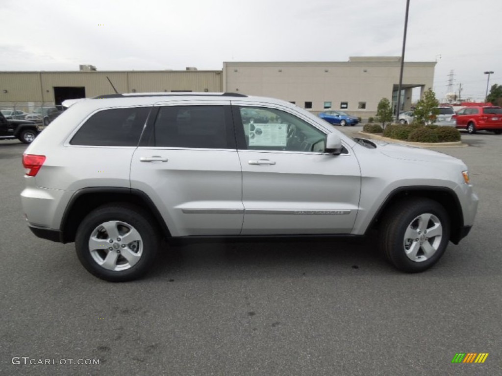 2013 Grand Cherokee Laredo 4x4 - Bright Silver Metallic / Dark Graystone/Medium Graystone photo #6
