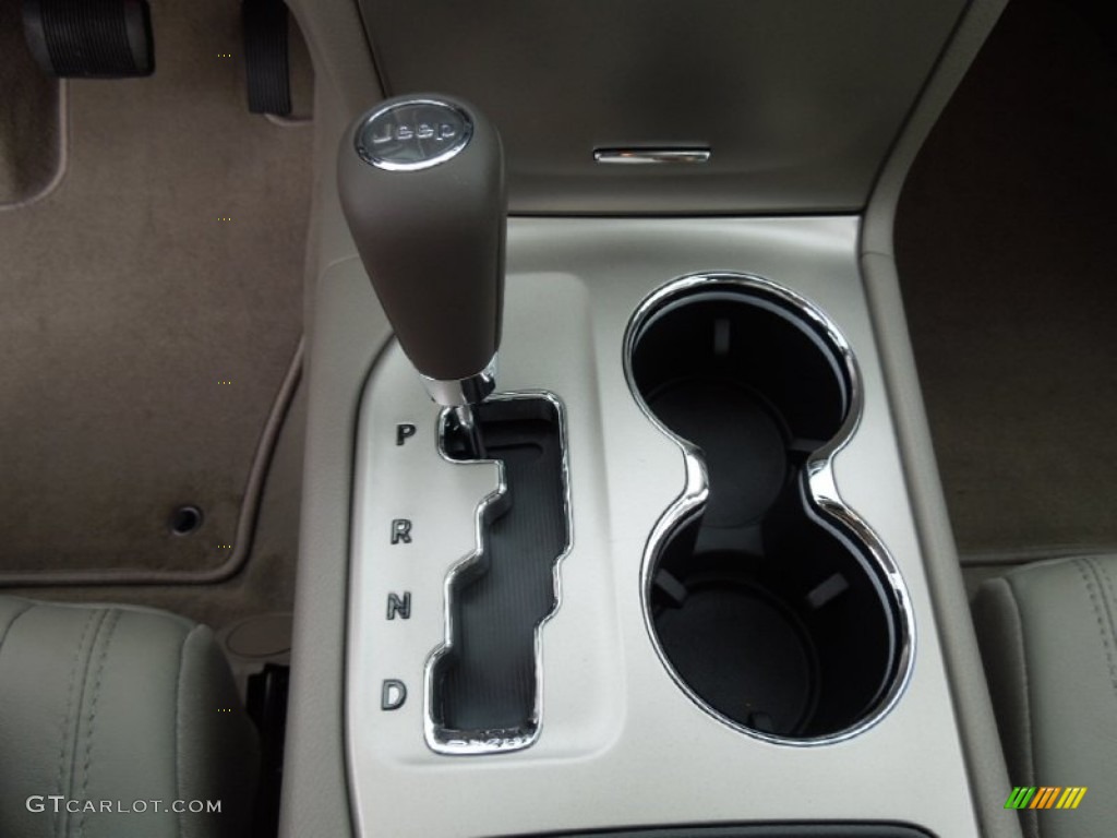 2013 Grand Cherokee Laredo 4x4 - Bright Silver Metallic / Dark Graystone/Medium Graystone photo #10