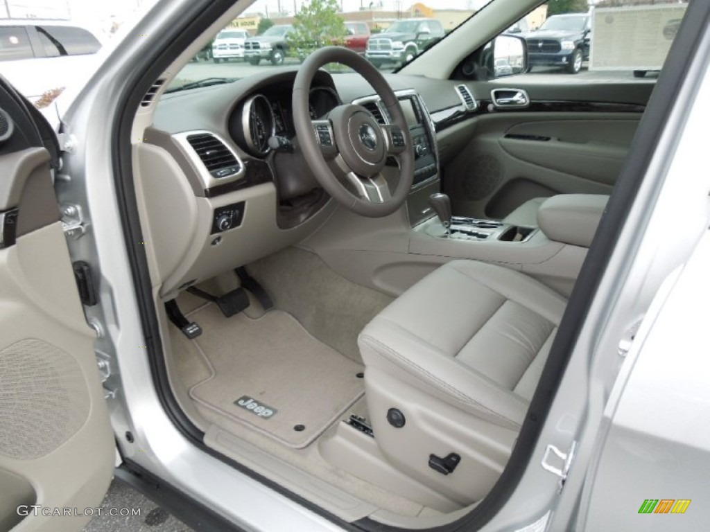 2013 Grand Cherokee Laredo 4x4 - Bright Silver Metallic / Dark Graystone/Medium Graystone photo #25