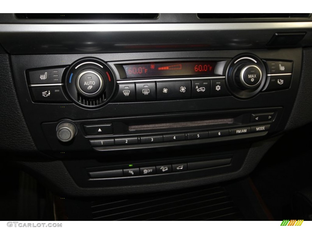 2011 BMW X5 xDrive 35i Controls Photo #74432647