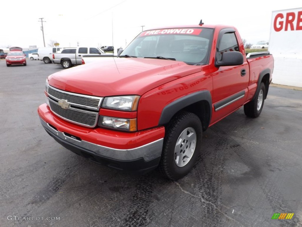 2006 Silverado 1500 Z71 Regular Cab 4x4 - Victory Red / Dark Charcoal photo #3