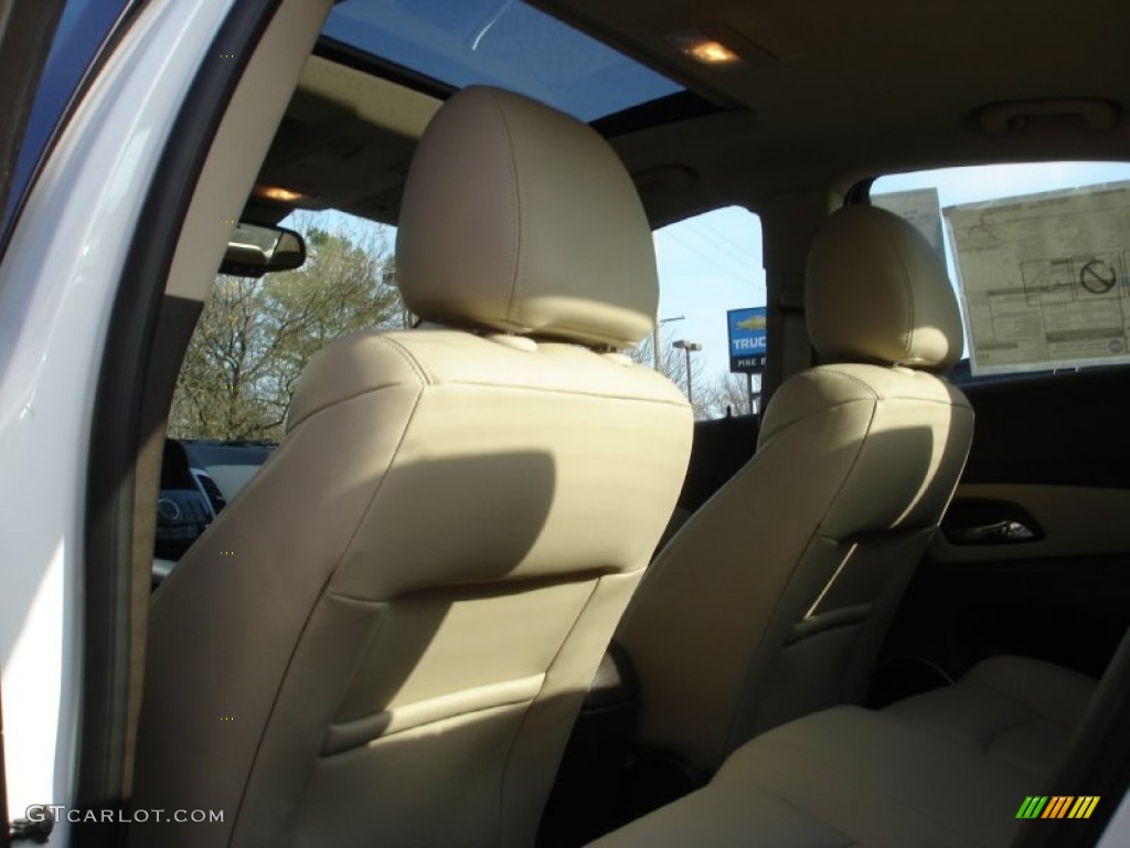 2013 Cruze LT/RS - Summit White / Cocoa/Light Neutral photo #3