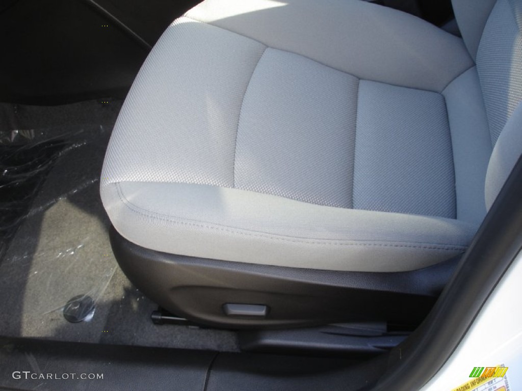2013 Cruze LT/RS - Summit White / Medium Titanium photo #2