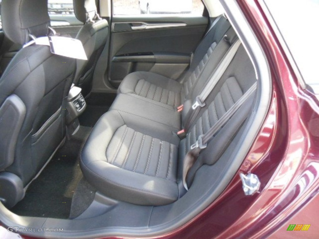 2013 Ford Fusion SE Rear Seat Photo #74436017