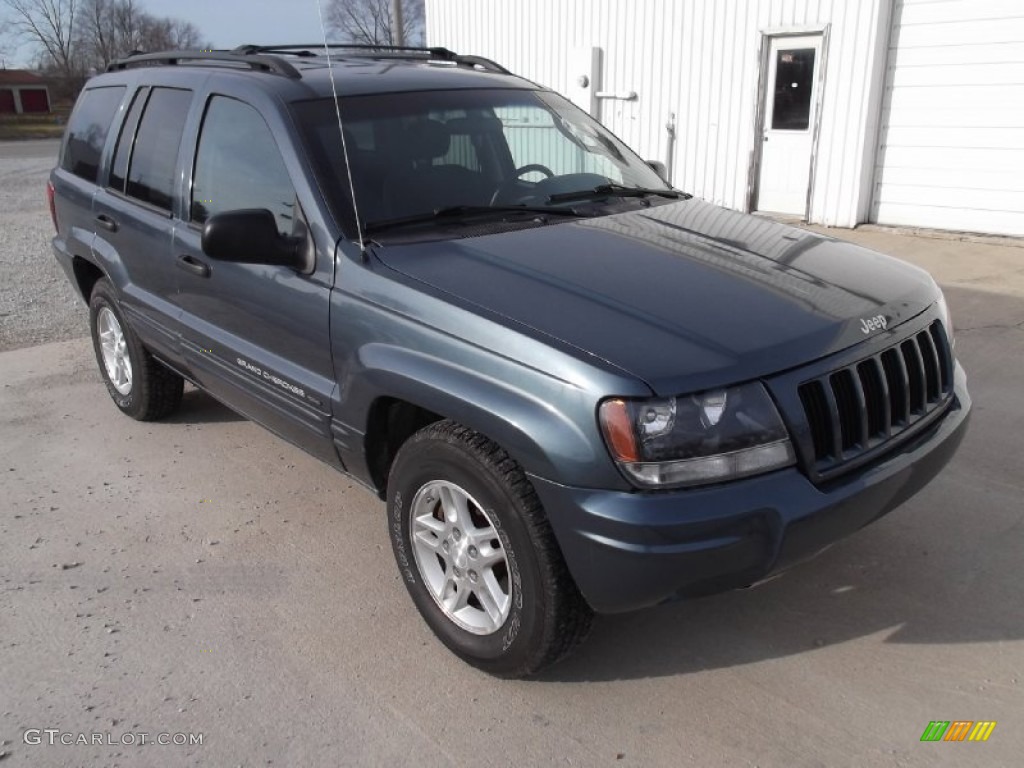 2004 Grand Cherokee Laredo 4x4 - Steel Blue Pearl / Dark Slate Gray photo #1