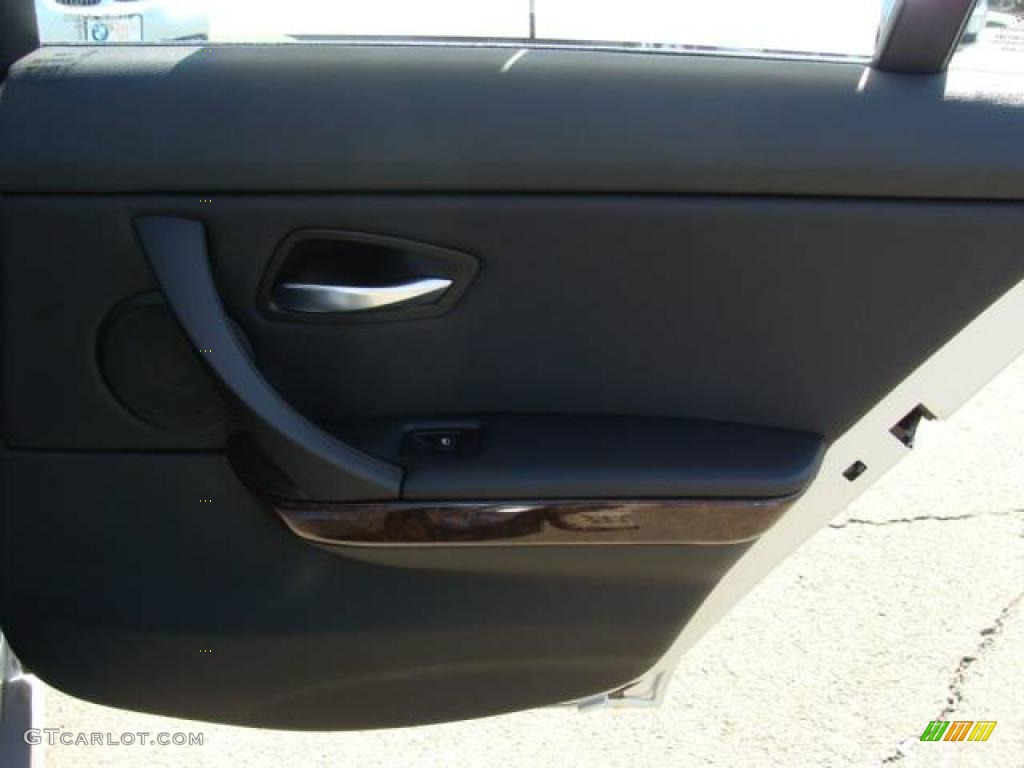 2006 3 Series 330i Sedan - Titanium Silver Metallic / Black photo #19