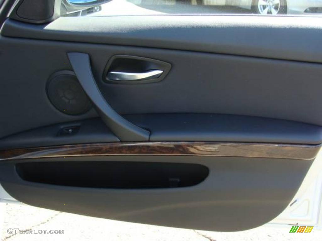 2006 3 Series 330i Sedan - Titanium Silver Metallic / Black photo #21