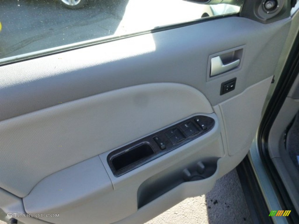 2005 Montego Premier - Light Tundra Metallic / Shale photo #14
