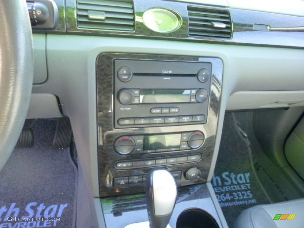2005 Mercury Montego Premier Controls Photo #74439663