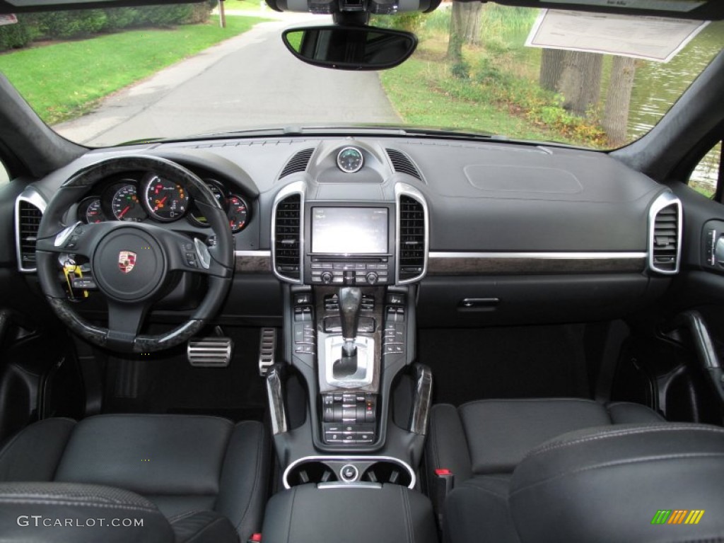 2011 Porsche Cayenne Turbo Black Dashboard Photo #74443388