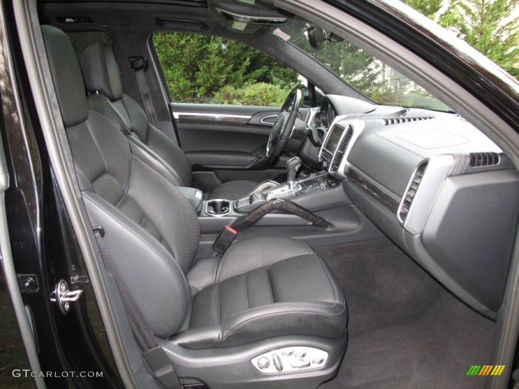 Black Interior 2011 Porsche Cayenne Turbo Photo #74443493