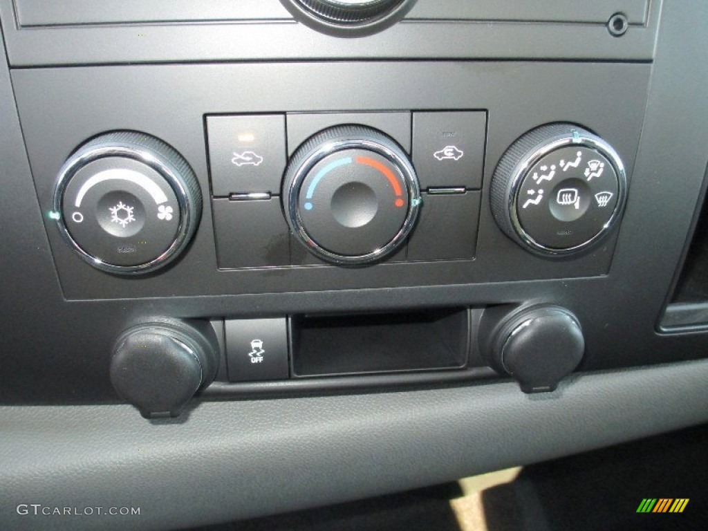 2013 Silverado 1500 LS Extended Cab - Victory Red / Dark Titanium photo #21