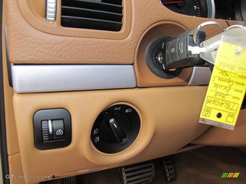 2008 Porsche Cayenne S Controls Photo #74444099