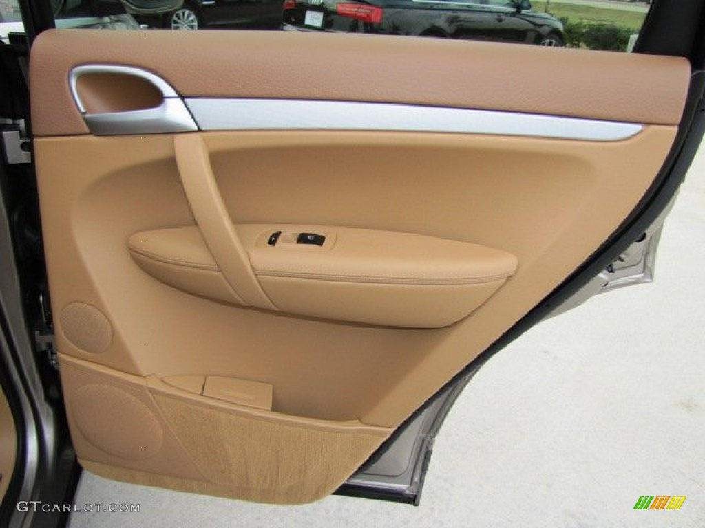 2008 Porsche Cayenne S Havanna/Sand Beige Door Panel Photo #74444273