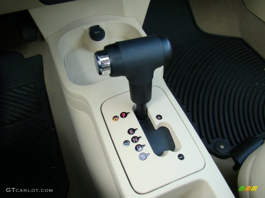 2010 Volkswagen New Beetle 2.5 Coupe Transmission Photos