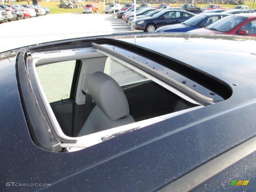 2013 Chevrolet Sonic LTZ Hatch Sunroof Photo #74444642