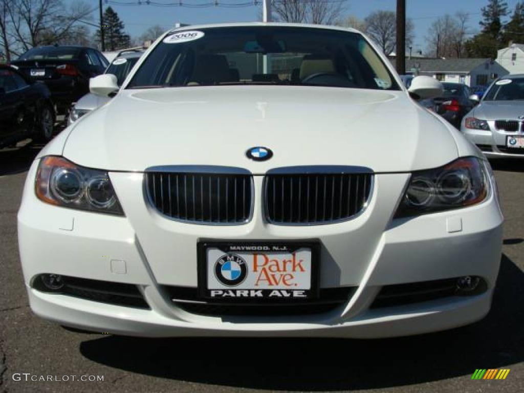 2006 3 Series 330xi Sedan - Alpine White / Beige photo #3