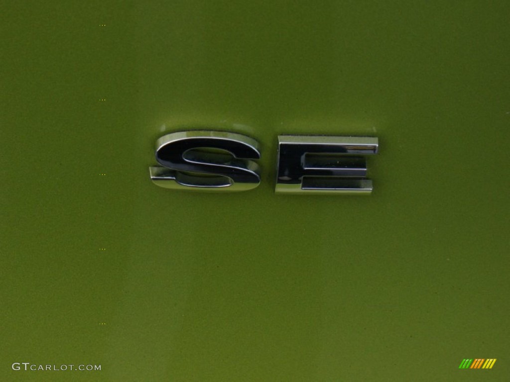 2011 Ford Fiesta SE Sedan Marks and Logos Photos