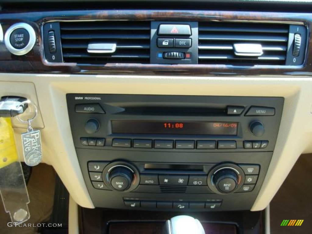 2006 3 Series 330xi Sedan - Alpine White / Beige photo #15