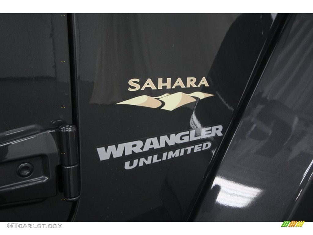 2010 Wrangler Unlimited Sahara - Dark Charcoal Pearl / Dark Slate Gray/Medium Slate Gray photo #33