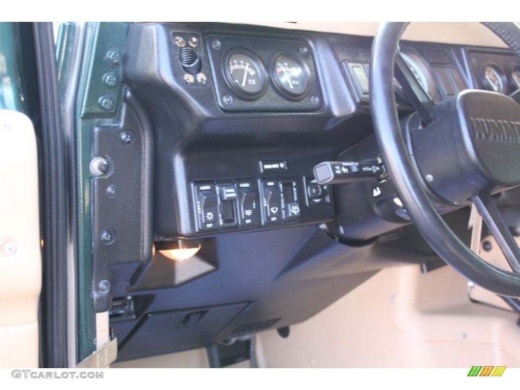 1997 Hummer H1 Wagon Controls Photo #74447846