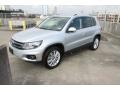 Reflex Silver Metallic - Tiguan SE Photo No. 3