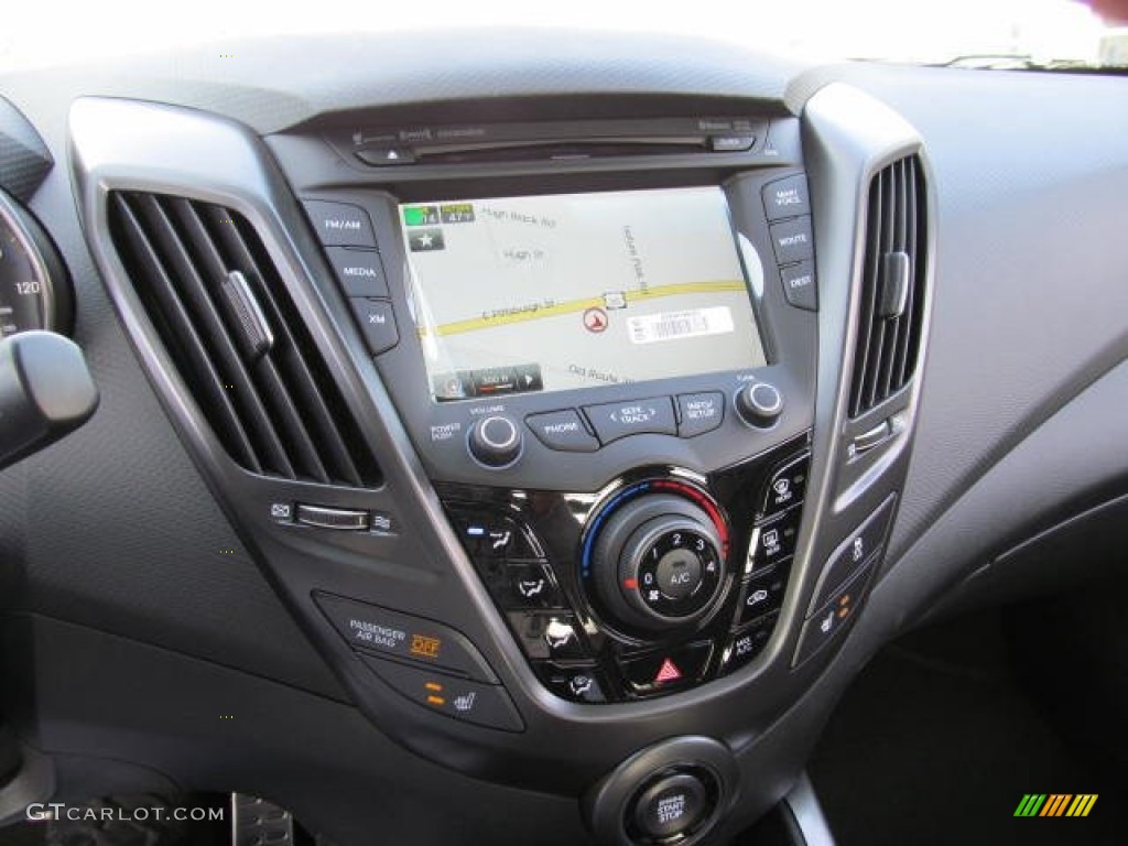 2013 Hyundai Veloster Turbo Controls Photo #74450167
