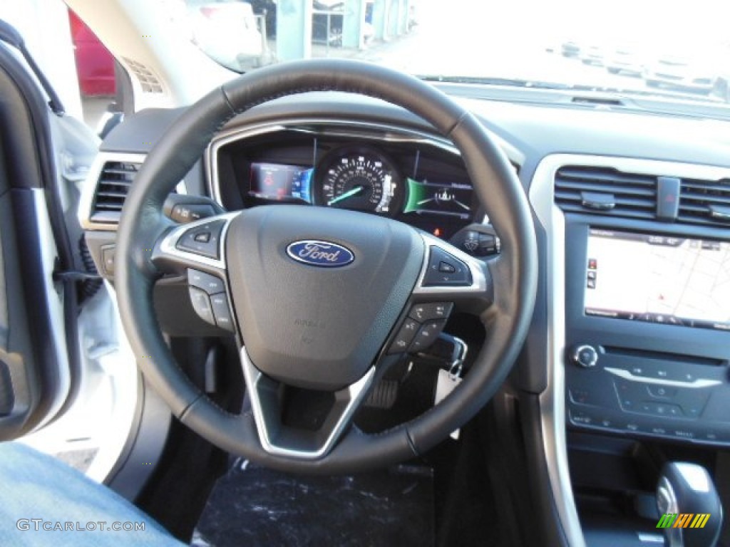 2013 Fusion SE 1.6 EcoBoost - White Platinum Metallic Tri-coat / Charcoal Black photo #19