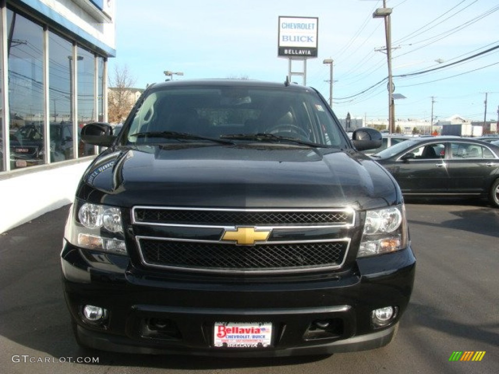 2012 Suburban LT 4x4 - Black / Ebony photo #2