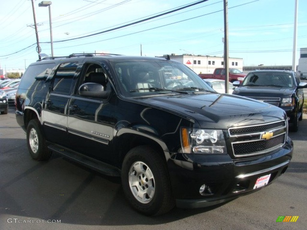 2012 Suburban LT 4x4 - Black / Ebony photo #3