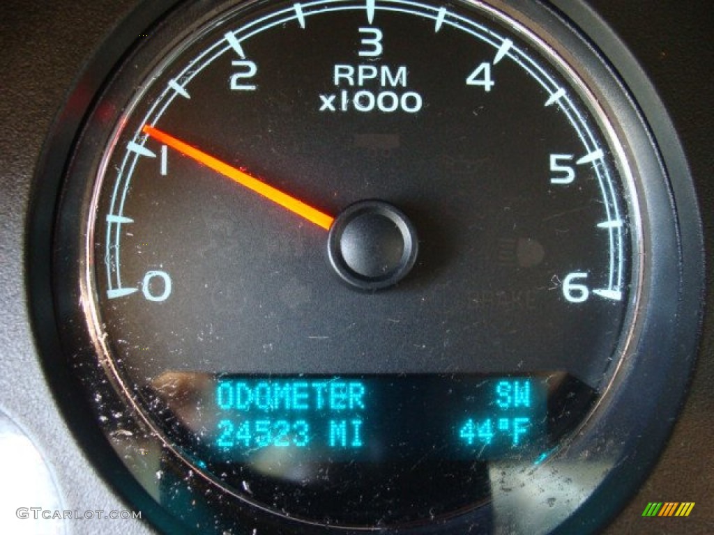 2012 Suburban LT 4x4 - Black / Ebony photo #10