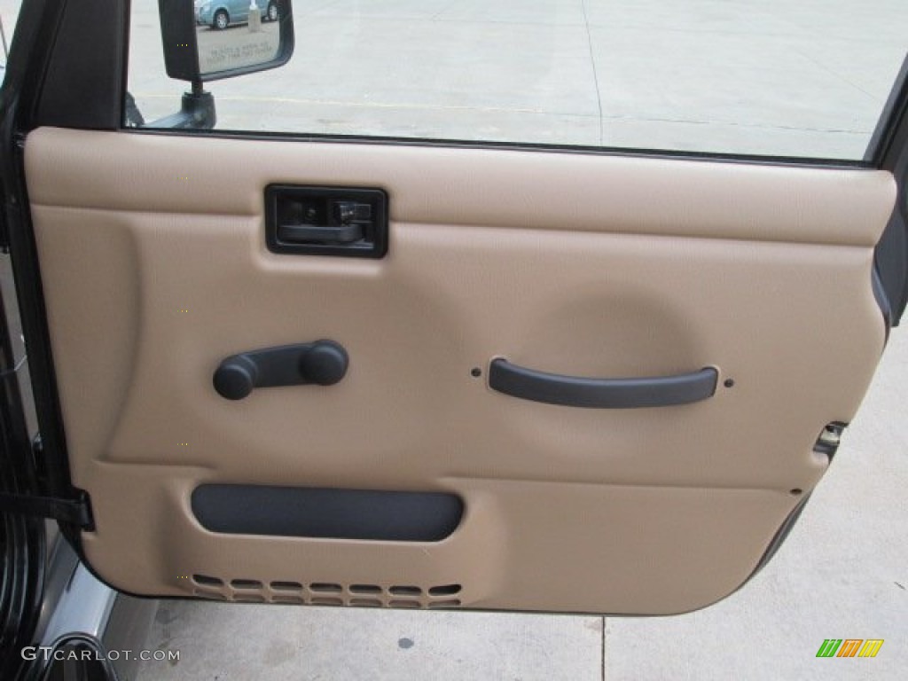 2002 Jeep Wrangler Sahara 4x4 Camel Beige/Dark Green Door Panel Photo #74455316