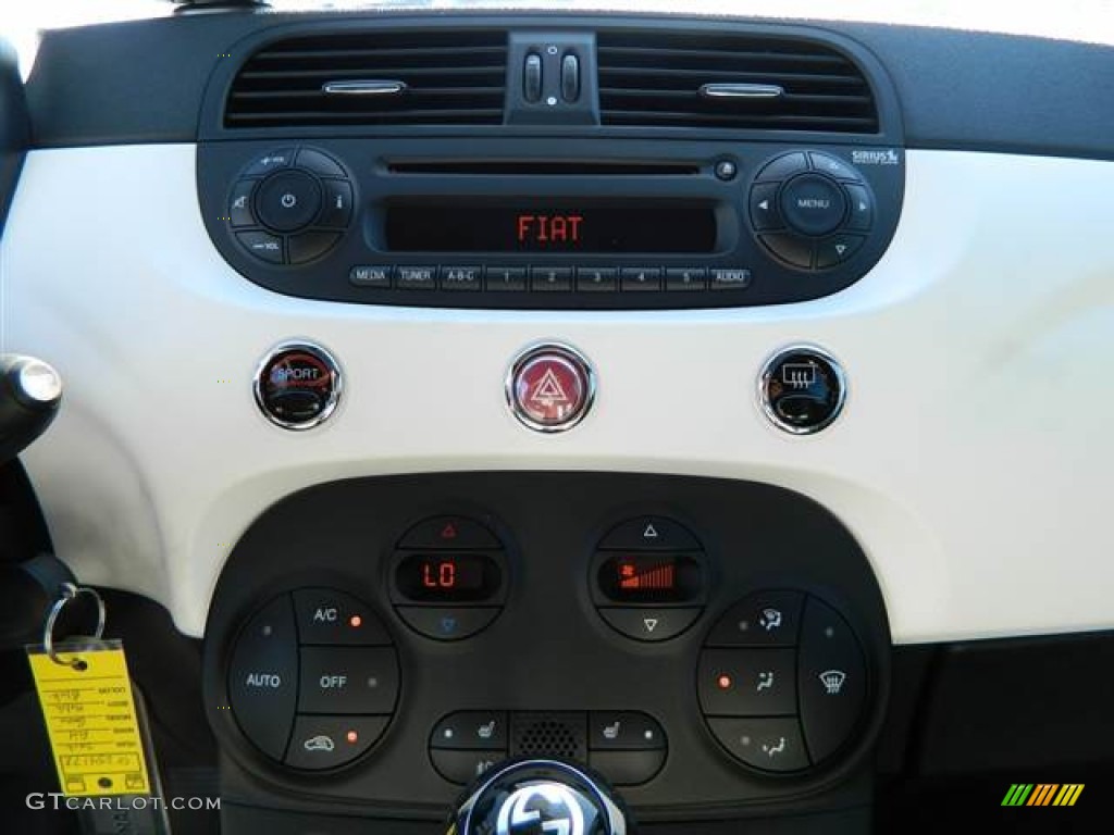 2012 Fiat 500 Gucci Controls Photo #74457695