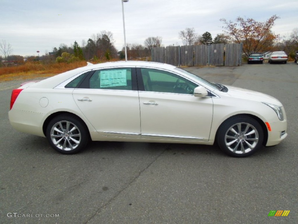 White Diamond Tricoat 2013 Cadillac XTS Luxury FWD Exterior Photo #74459297