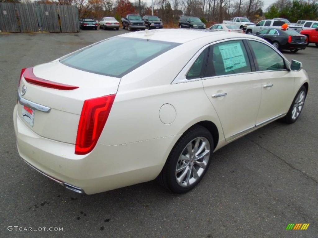 2013 XTS Luxury FWD - White Diamond Tricoat / Shale/Cocoa photo #4