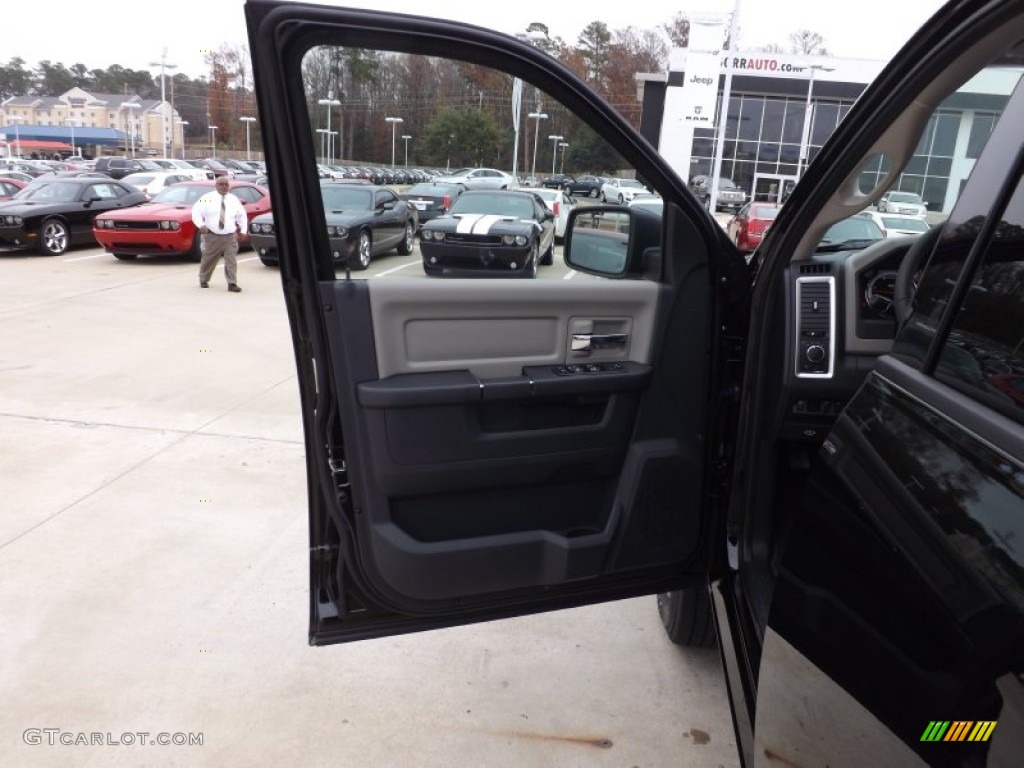 2012 Ram 2500 HD SLT Crew Cab 4x4 - Black / Dark Slate/Medium Graystone photo #15