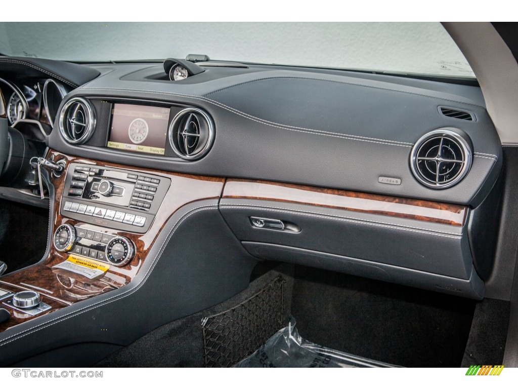 2013 Mercedes-Benz SL 550 Roadster Black Dashboard Photo #74462342