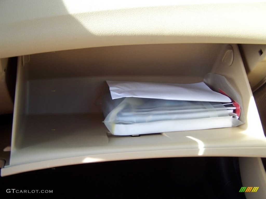 2013 Elantra Limited - Gray / Beige photo #25