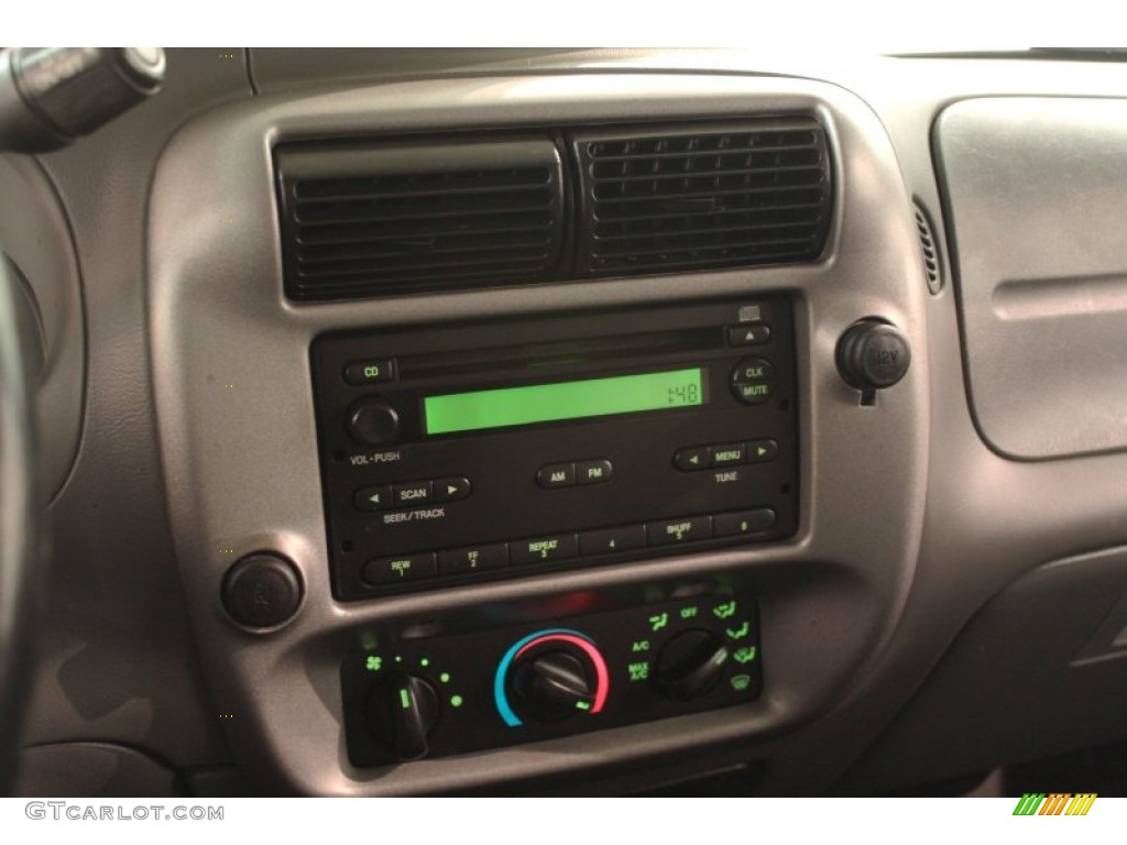2004 Ranger XLT SuperCab - Dark Green Metallic / Medium Dark Flint photo #9