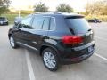 Deep Black Metallic - Tiguan SE Photo No. 5