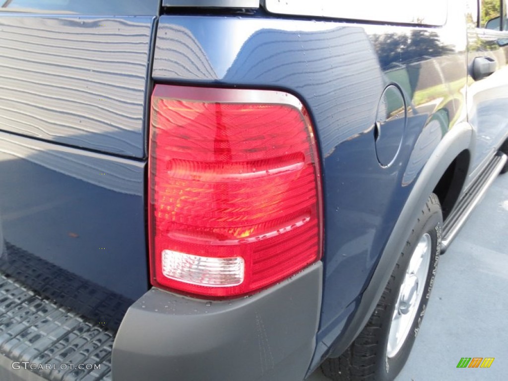 2004 Explorer XLS - Dark Blue Pearl Metallic / Medium Parchment photo #15