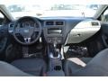 Black Uni - Jetta SE Sedan Photo No. 5
