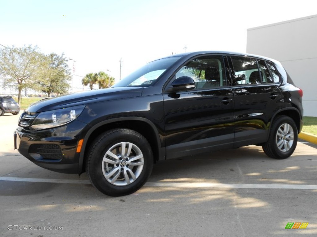 2012 Tiguan S 4Motion - Deep Black Metallic / Black photo #3